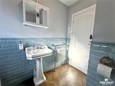 Picture 9
